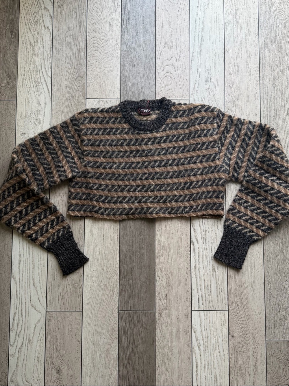 Cambridge Classics Cropped Crewneck Sweater 100% Virgin Wool Made in Italy XL